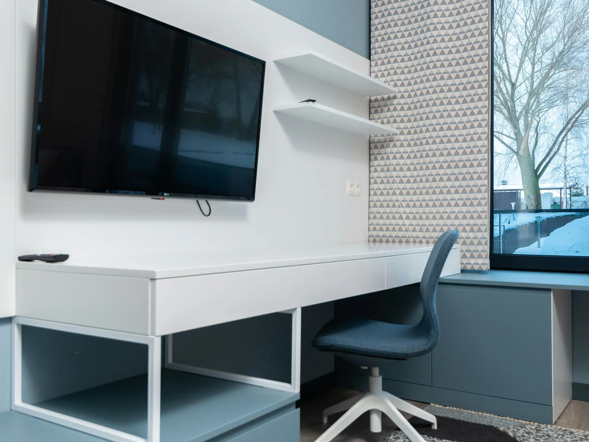 home-office-painting-modern-hotel-desk-plymouth-painters Home Office Painting Modern Hotel Desk by Plymouth Painters in Plymouth