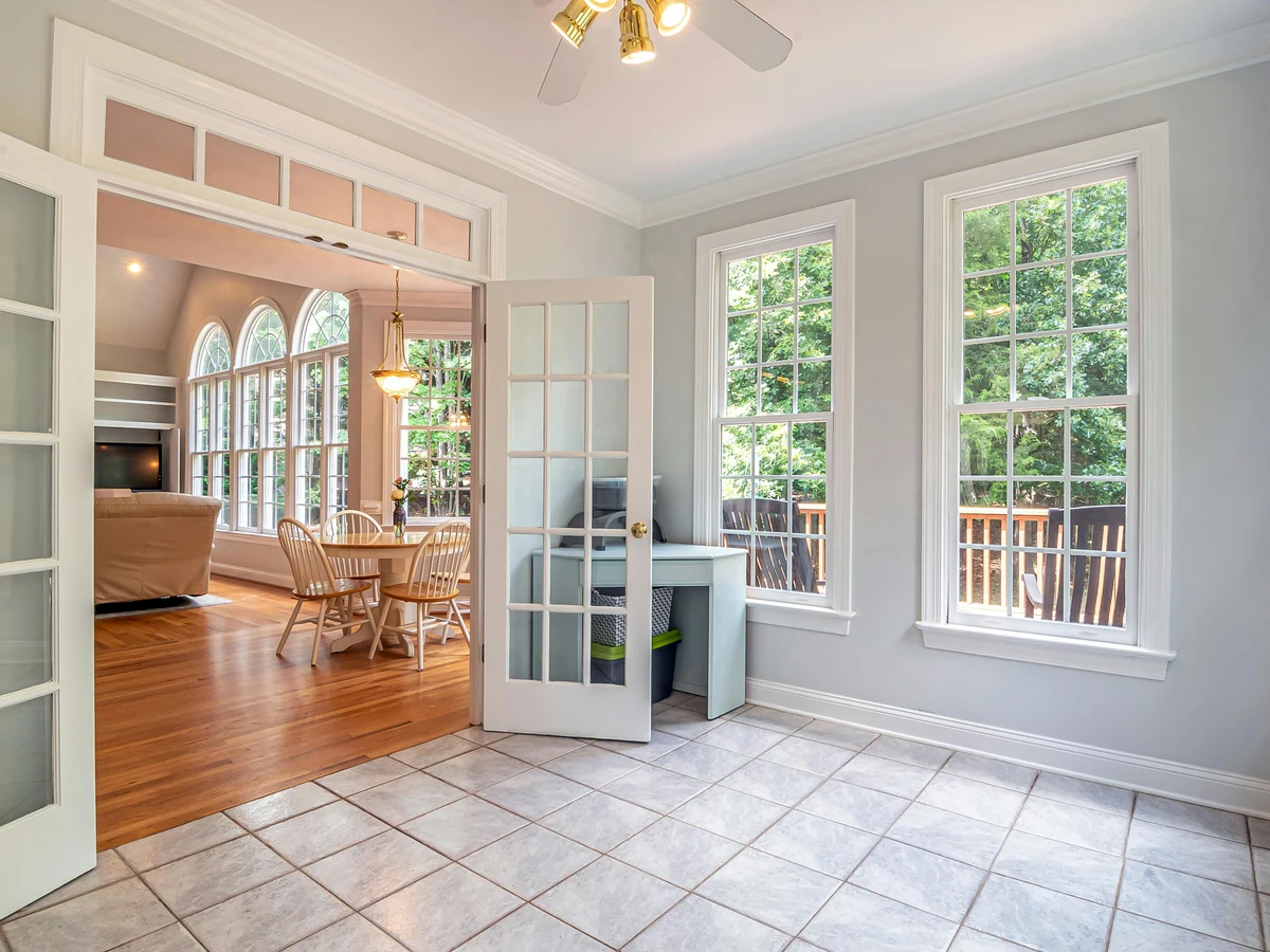 interior-painting-light-open-plan-plymouth-painters Interior painting services in Plymouth - light open plan living space by Plymouth Painters